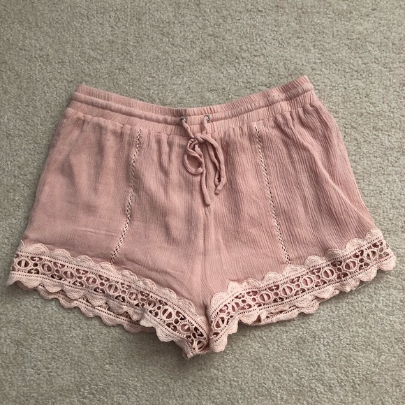 Me to We shorts bundle - Picture 5 of 7